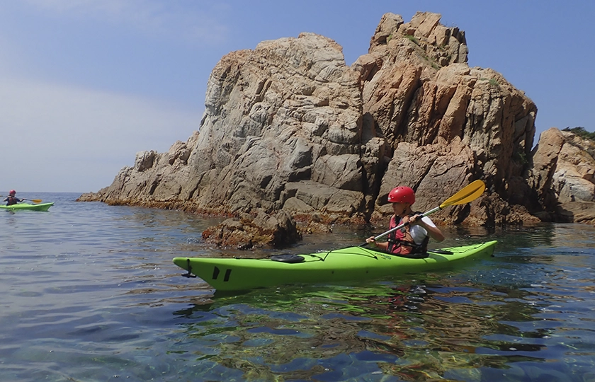 Cuatro experiencias para descubrir la Costa Brava en familia de forma activa