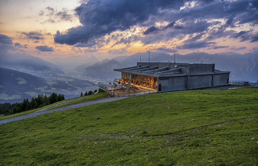 Guía práctica para disfrutar Innsbruck en verano, entre vistas panorámicas y placeres para el paladar