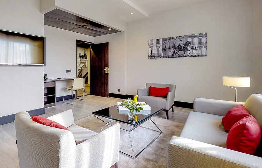 Novotel Madrid Center: Confort y estilo en el corazón de Madrid