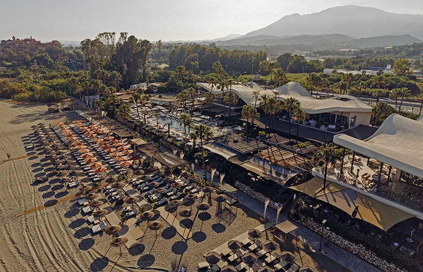 Laguna Beach: el oasis perfecto para alargar el verano en la Costa del Sol (aunque ya sea otoño)