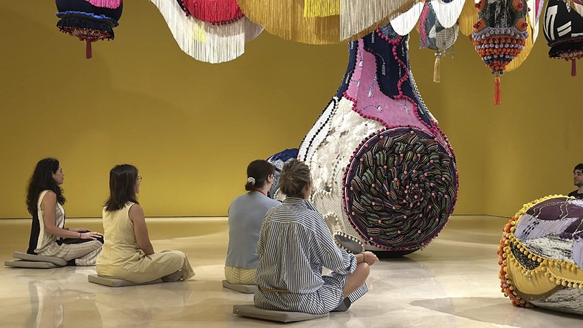 El Museo Picasso Málaga despide la exposición de Joana Vasconcelos con varias jornadas de actividades