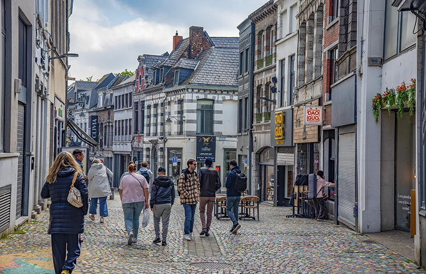 THE TOWN THAT COMMEMORATES THE BATTLE BETWEEN ST GEORGE AND THE DRAGON
