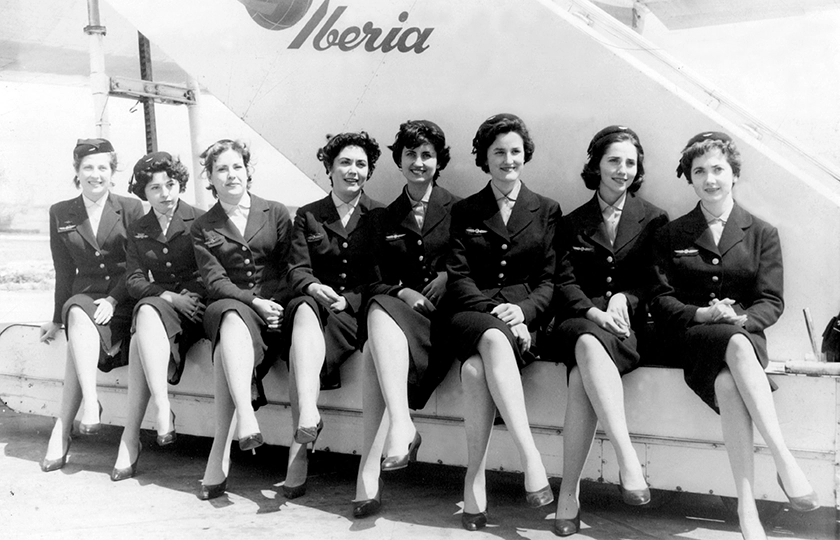 Iberia conmemora el 80 aniversario de las primeras tripulantes de cabina de pasajeros en España