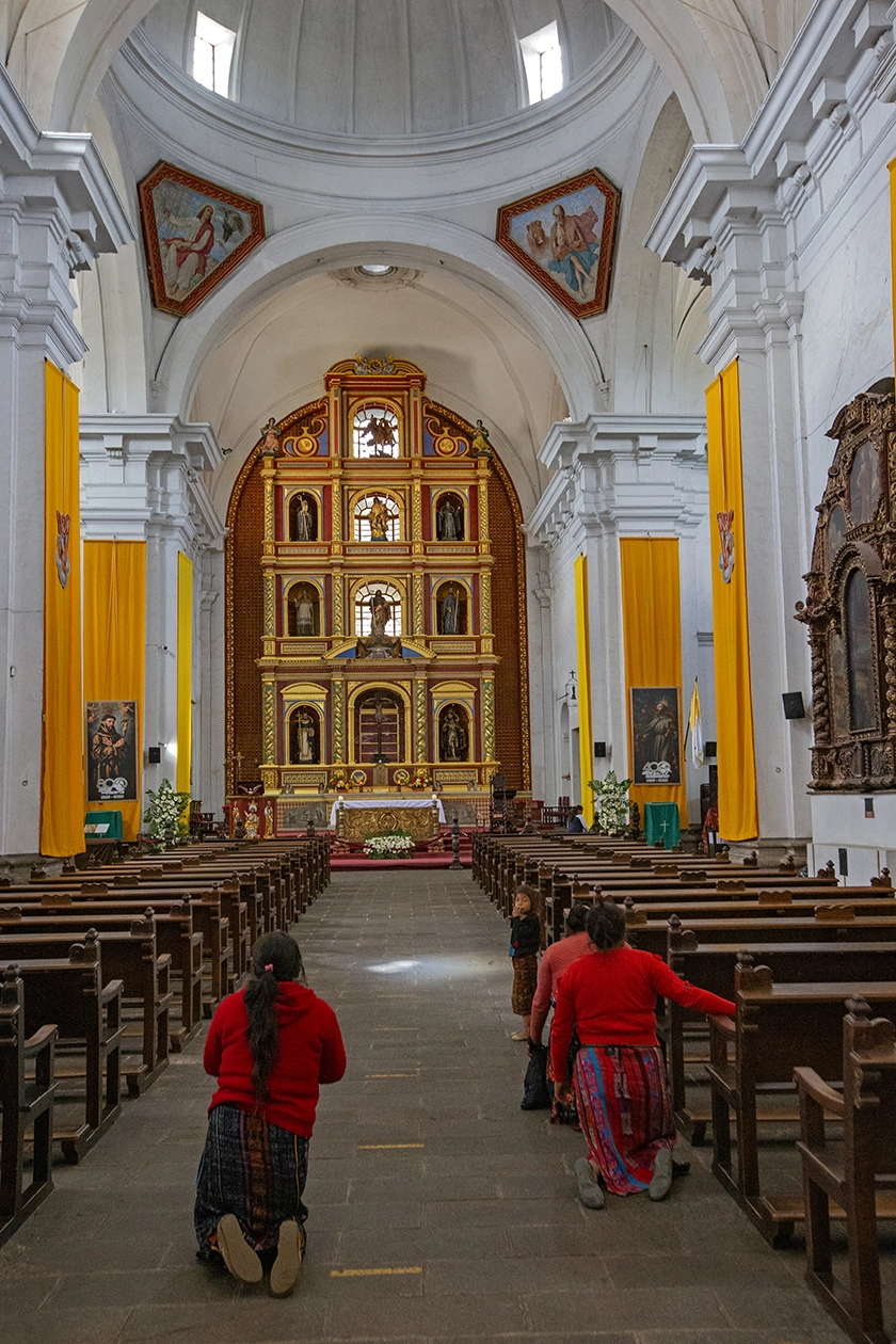 Antigua Guatemala. Un legado bajo volcanes.