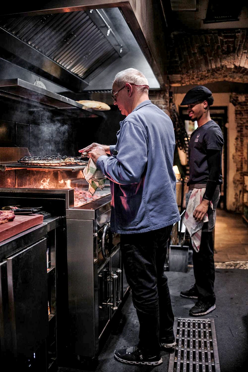 Sigue disfrutando del mar en Taberna Pedraza: los pescados también merecen pasar por la parrilla