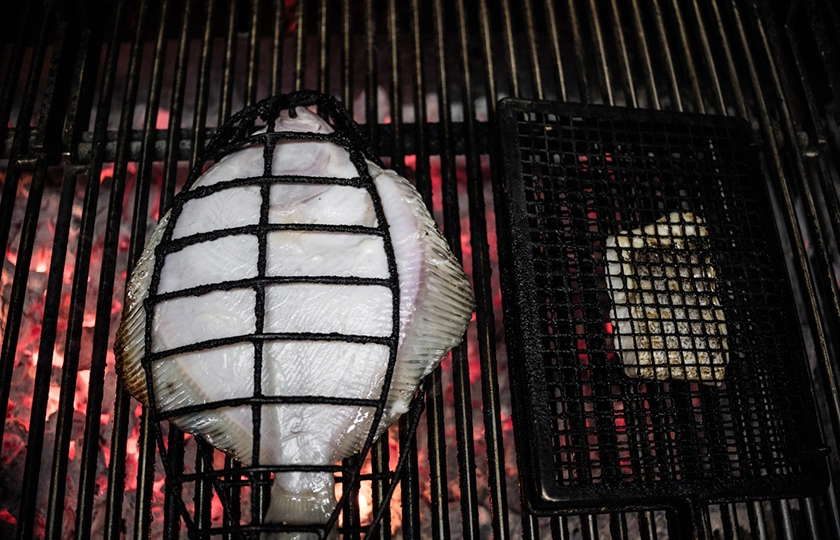 Sigue disfrutando del mar en Taberna Pedraza: los pescados también merecen pasar por la parrilla