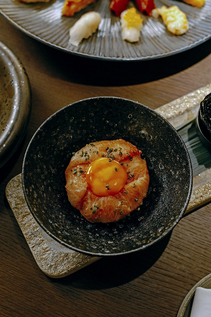 TAKA se asienta en Madrid: el restaurante japonés donde el tiempo y el fuego transforman el producto